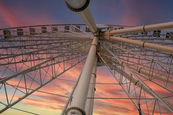 sky wheel by Steve Friedman