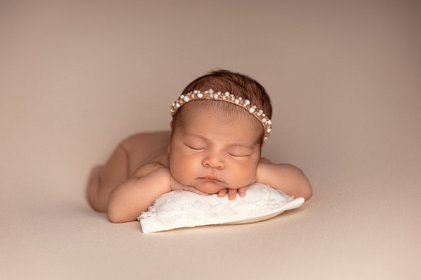 Newborn Photography 16 - Makovka Photography