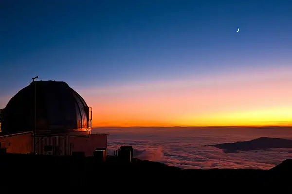 Moonrise over Mauna Kea, Hawaii by Fotoclave Gallery