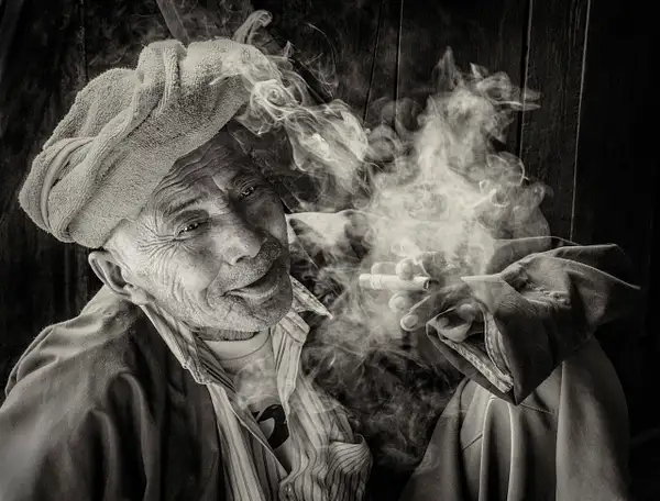 Smoker-Myanmar by Fotoclave Gallery