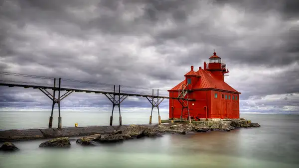 Sturgeon Bay Canal Pierhead Lighthouse by Fotoclave...