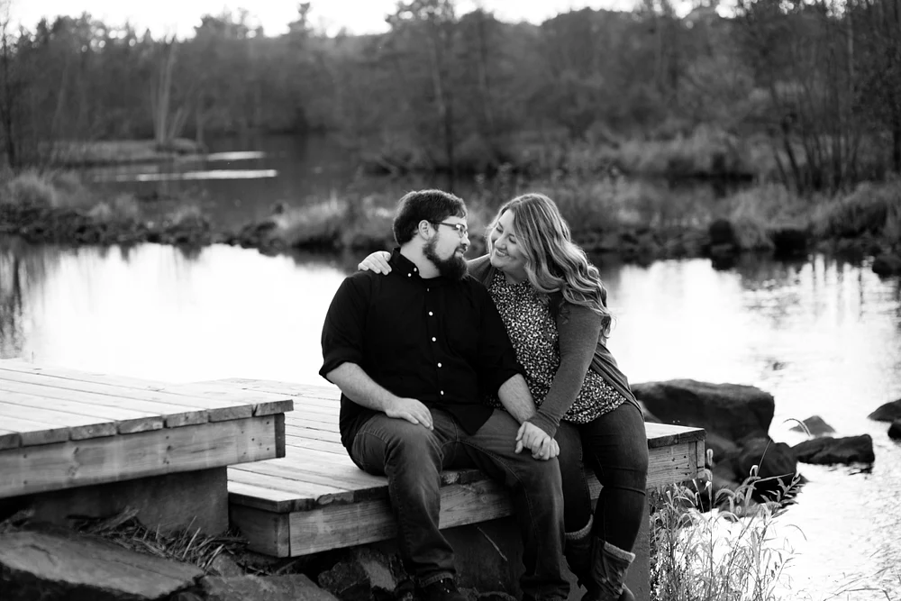Wausau-Wedding-Portrait-photographer-downtown-engagement-session