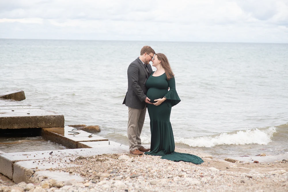 Elegant Maternity Photography at Wausau Beach