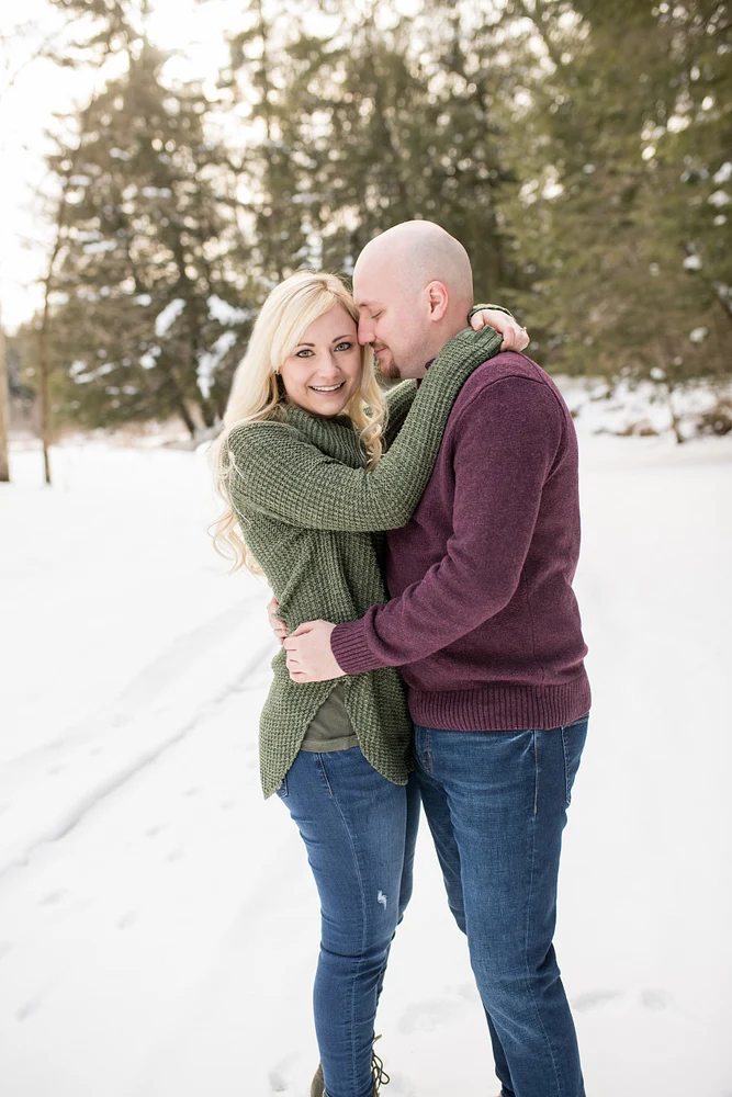Merrill- WI- WInter-Engagement-Session-Walkowski-Photography