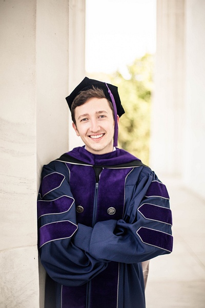 Male Graduation Portrait in DC - Connor McLaren Photography