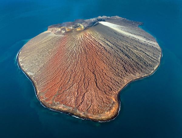 Krakatoa-volcano-5,-Indonesia - IAN PLANT