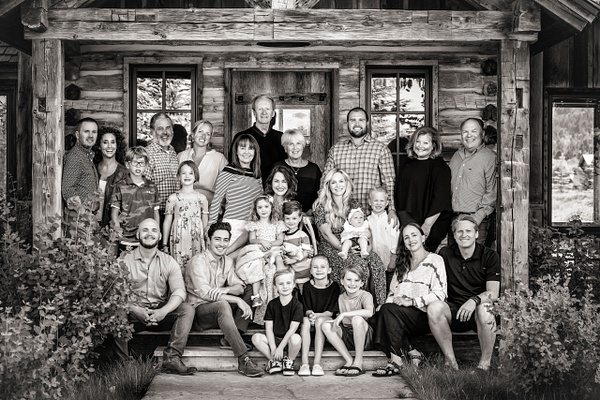 Large family portrait on front steps - Flo McCall Photography