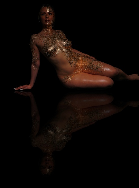 femme photo feuille d'or - ModelAgency1201