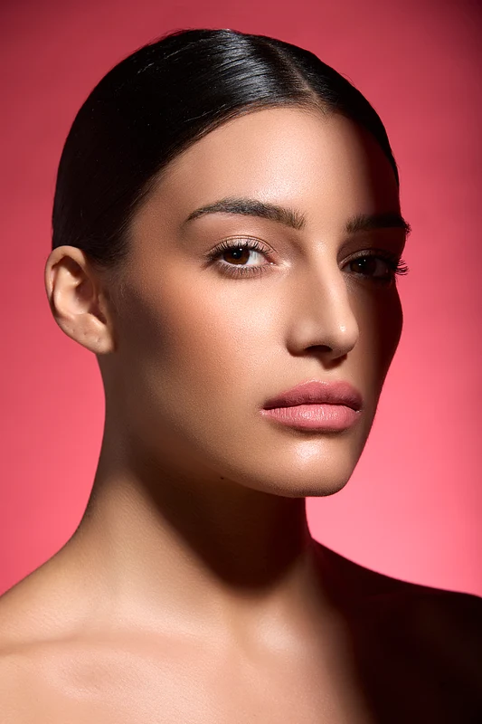 Elegant Lipstick Brand Photoshoot Featuring Vibrant Colors Photoshoot showcasing a range of vibrant lipsticks in an elegant setting.