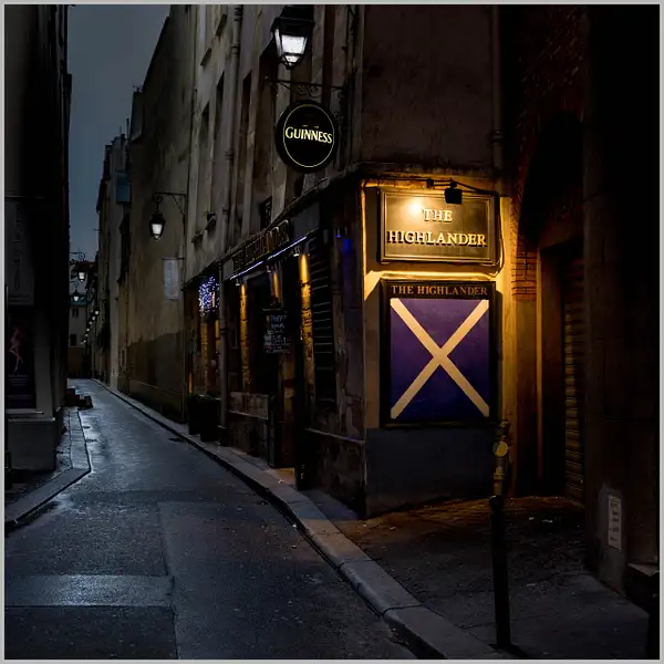 Scottish Pub in Paris by DanGPhotos