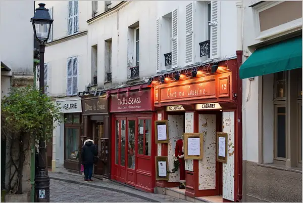 Chez ma cousine - Montmartre by DanGPhotos