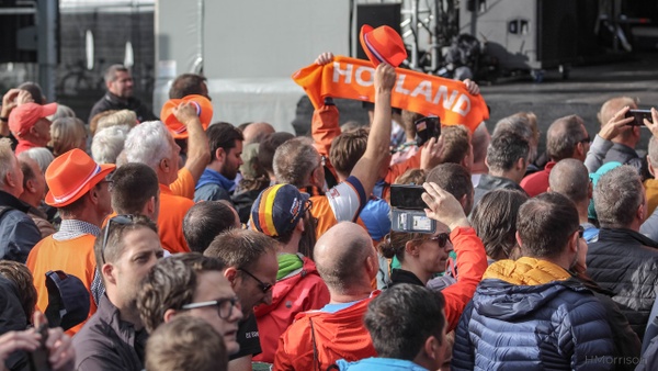 20190928-Dutch fans not dissapointed tonight - Heather Morrison Photography