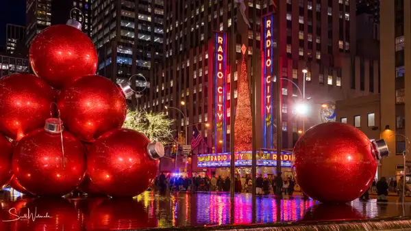 Radio City (Christmas) 1 by ScottWatanabeImages