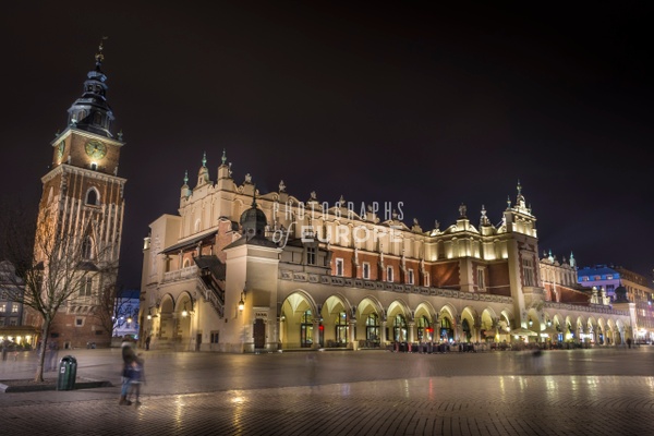 The-Cloth-Hall-and-Clock-Tower-main-market-square-Krakow - Krakow, Poland 