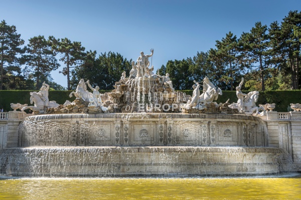 Fountain-Schönbrunn-Palace-Vienna-Austria - Photographs of Europe 