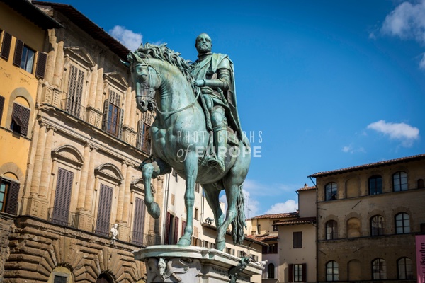 Equestrian-statue-of-Cosimo-I-de'Medici-Florence-Italy - Photographs of Florence and Pisa, Italy. 