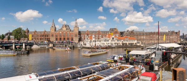 Amsterdam-Centraal-Station-Amsterdam-Netherlands-panorama - Photographs of Amsterdam, Netherlands.