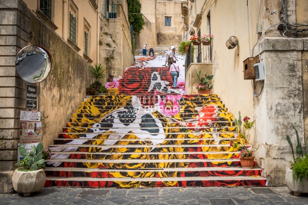 Staircase-art-Noto-Sicily-Italy - Photographs of Europe