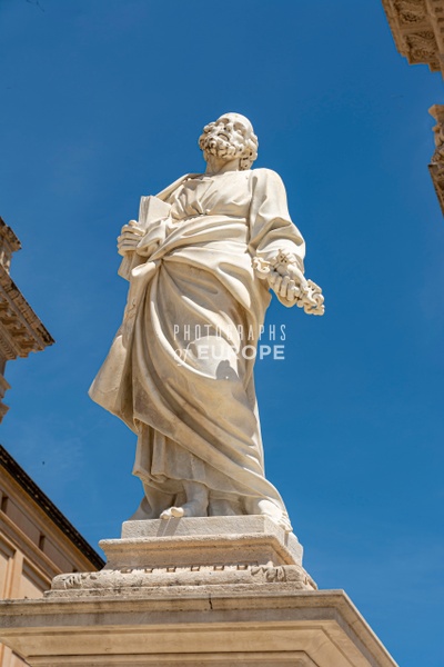 Statue-of-St-Peter-Syracuse-Sicily-Italy - Photographs of Europe 