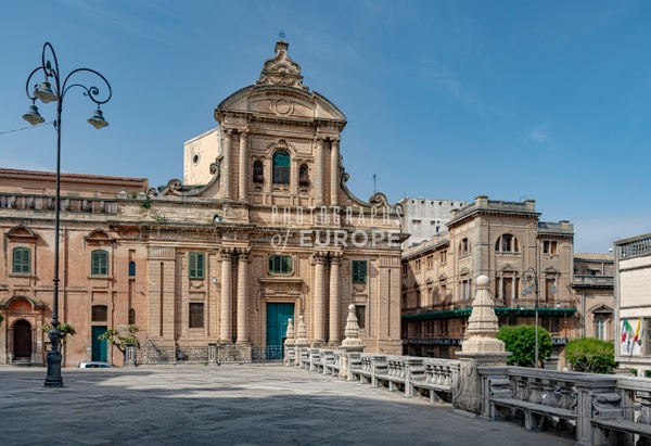 Chiesa-della-Badia-Catholic-Church-Ragusa-Sicily-Italy - Photographs of Europe