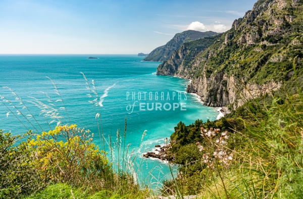 Amalfi-Coastline-and-turquoise-sea - Photographs of the Amalfi Coast, Capri and Sorrento, Italy