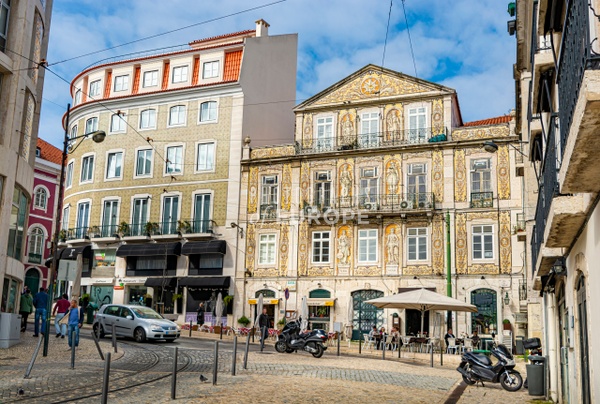 Chiado-Terrasse-Rua-Trindade-Lisbon-Portugal_1 - Photographs of Europe 
