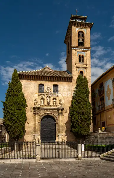 Church-of-San-Gil-y-Santa-Ana-Granada-Spain by Neil...