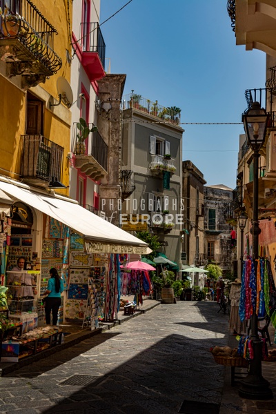 Tourist-shops-Lipari-Aeolian-Islands-Italy - Photographs of Europe