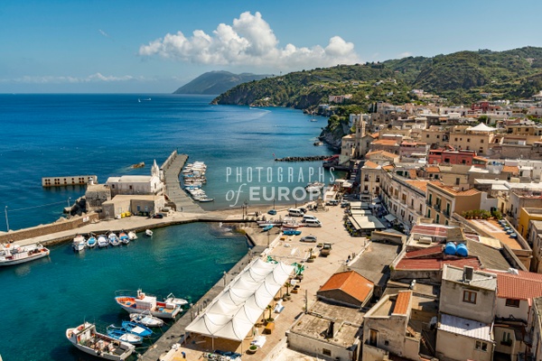 Lipari-old-port-Lipari-Aeolian-Islands-Italy-2 - Photographs of Europe 