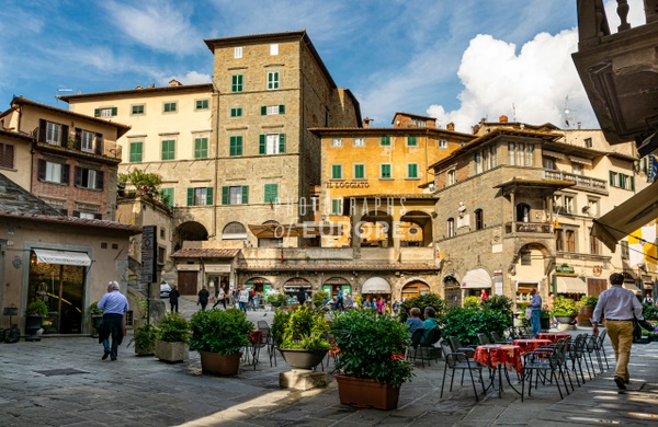 Piazza-della-Repubblica-Urbino-Marche-Italy - Photographs of Europe 