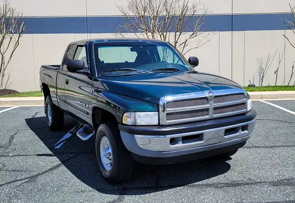 N 2001 RAM 1500 GREEN by autosales by autosales