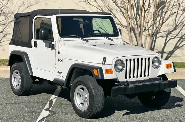 WHITE WRANGLER 75K by autosales by autosales