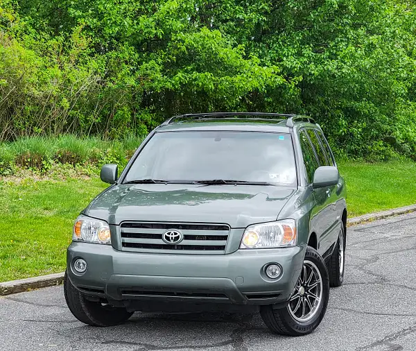 N toyota highlander green by autosales by autosales