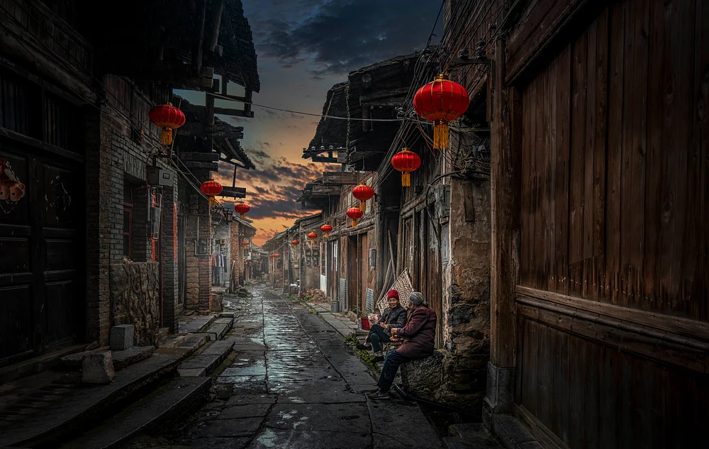 The Gentle Fade of Day in China