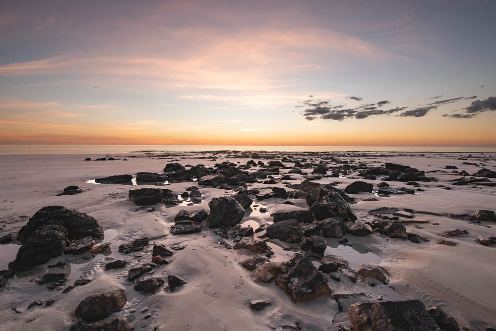 10_63x42 cable Beach Broome 80