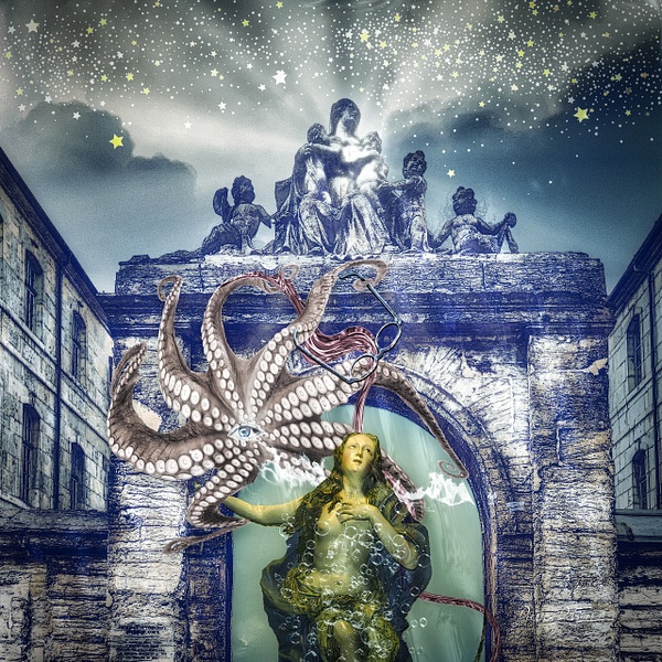 THE OCTOPUS READING A SURAH FROM THE QUR'AN - SURREALISM - Pierre Pevsner Photography