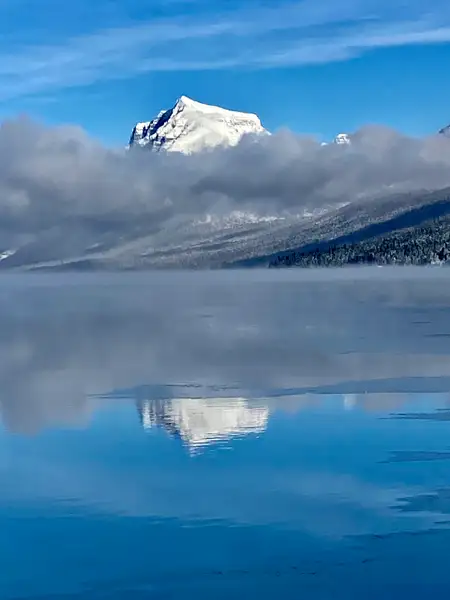 Lake Macdonald by Donna Elliot