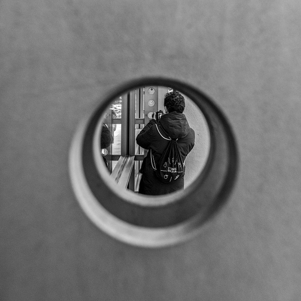 Looking IN_D855374 - MONOCHROME - Norm Solomon Photography