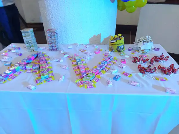 Mesa de dulces by ABAJAV Eventos