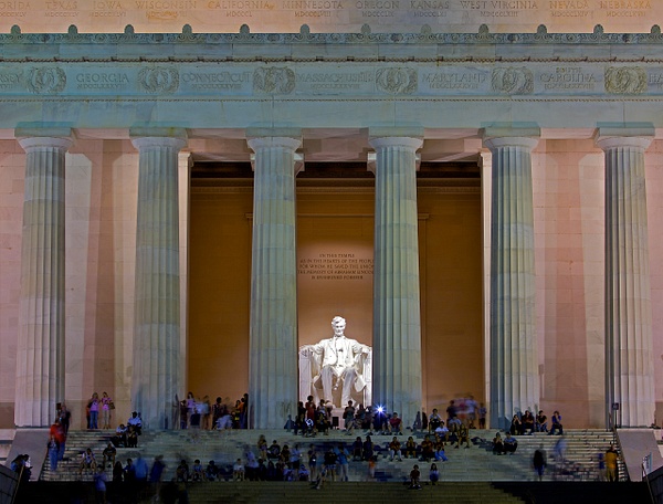 Lincoln Memorial at Night - Rozanne Hakala Photography