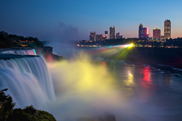 Niagara Falls Illuminated - Rozanne Hakala Photography