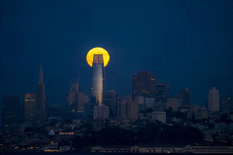 2024-07-20 - Moonrise over SF Skyline-126