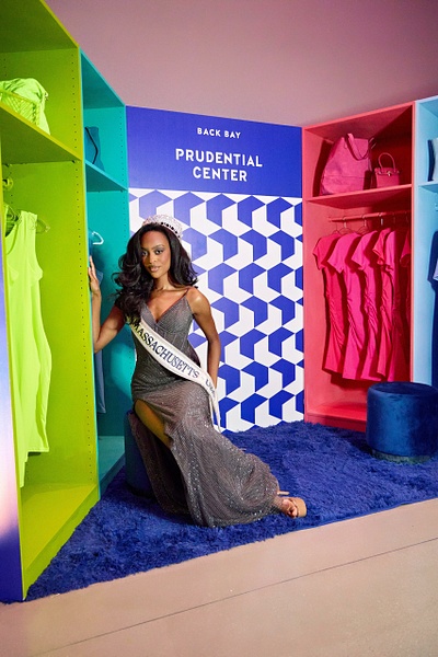 2G3A8580 - Portrait Station - House of Fucci Events