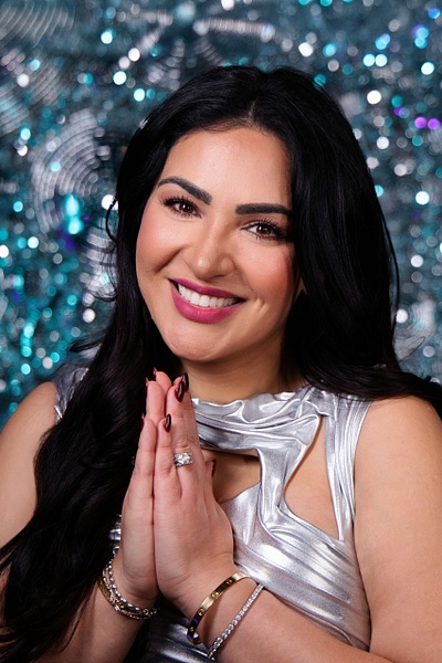 1762487791375-silver-soiree-1697 - Portrait Station - House of Fucci Events