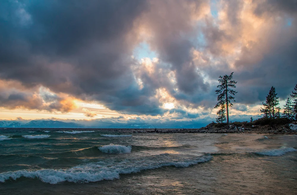 Stormy Lake Tahoe at Dusk: A Serene Yet Dramatic Landscape