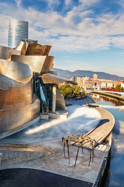 Bilbao Guggenheim Maman Sculpture Above the River - Homepage - IanStaplesPhotography