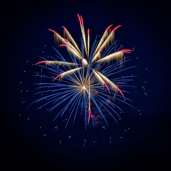 Grand Marais fireworks 8 - Fourth of July - ChristineGarbe