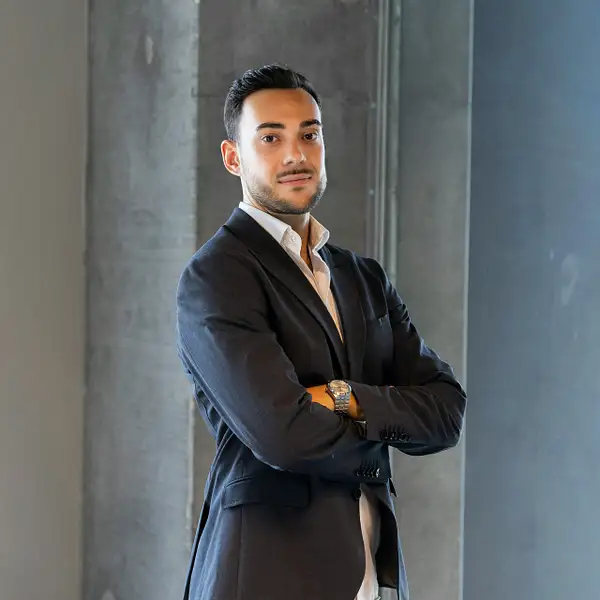 headshots-corporate-2008 by SlickPic Demo
