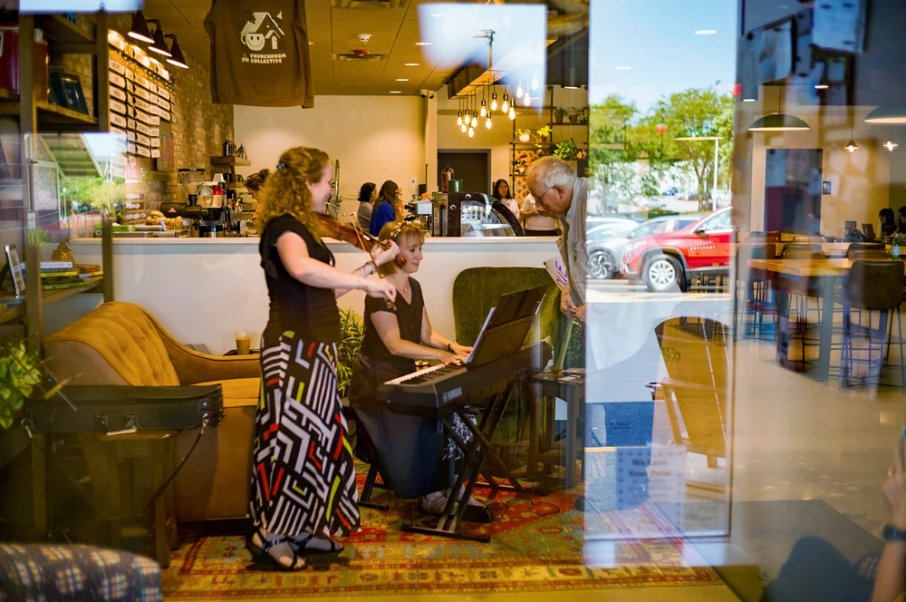 Windows To The World Of Frunchroom Collective