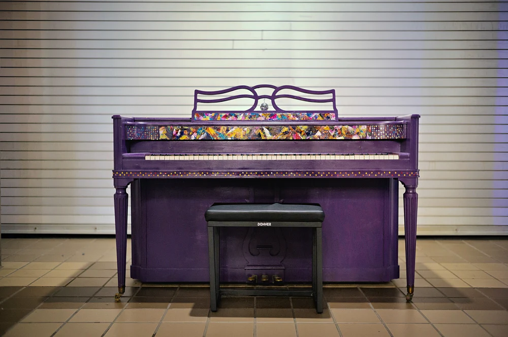 Play Me!